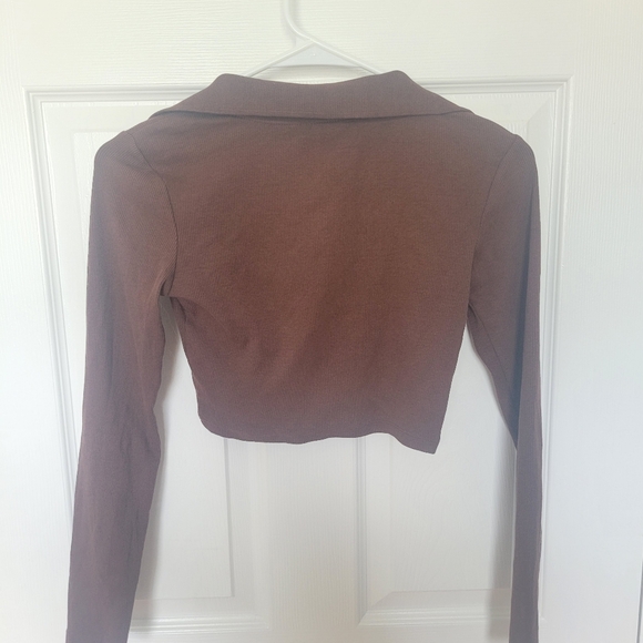 Top - Picture 2 of 2